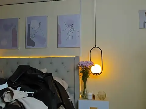 Chloe Celeste online show from November 14, 12:42 am