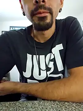 Juicydick420-xxx online show from March 31, 9:59 pm