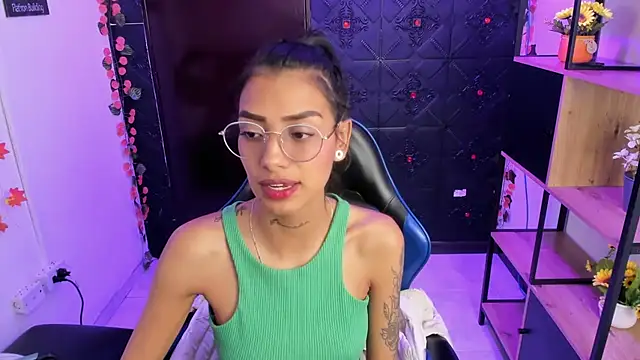 KarlaSlutSkinny   online show from July 18, 9:18 pm
