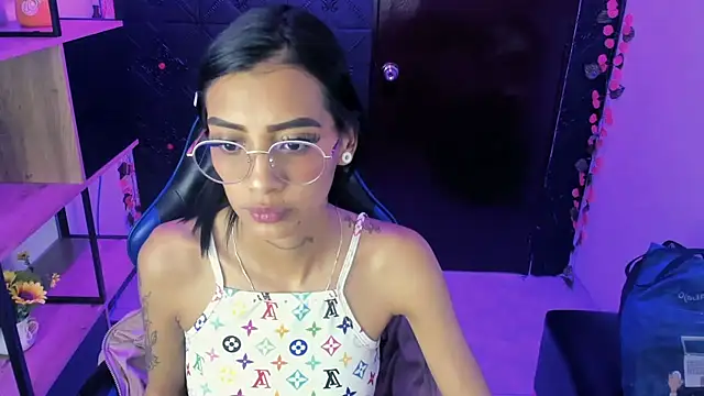 KarlaSlutSkinny   online show from July 30, 8:19 pm