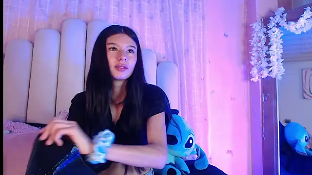 SweetRenata  online show from February 9, 11:36 am