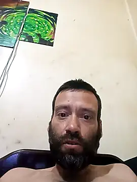 Snapshot of Alexelli40 chatting on October 27, 12:26 am Alexelli40 online show from October 27, 12:26 am