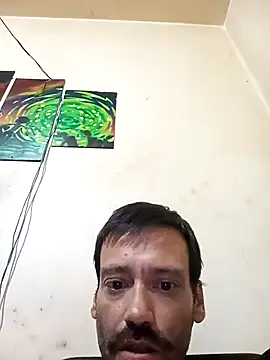 Snapshot of Alexelli40 chatting on December 16, 1:54 am Alexelli40 online show from December 16, 1:54 am