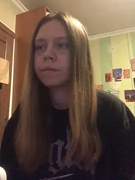 LunaVirelle online show from November 9, 4:05 pm