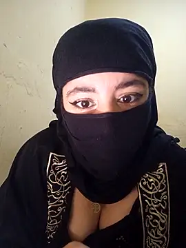 Snapshot of arab_dam chatting on December 14, 8:13 pm arab dam online show from December 14, 8:13 pm