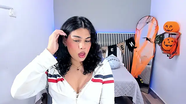 Little Alli online show from October 27, 7:40 pm