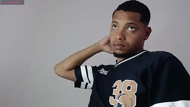 Snapshot of drako_monster chatting on October 17, 7:05 pm drako monster online show from October 17, 7:05 pm