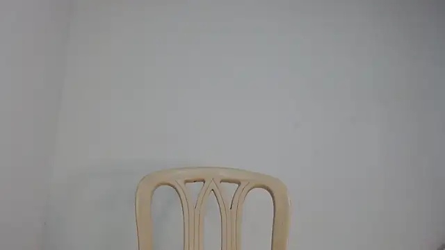 Snapshot of drako_monster chatting on November 18, 5:23 am drako monster online show from November 18, 5:23 am