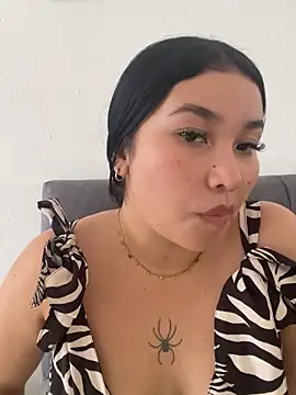 Snapshot of Vicky_bloonde chatting on October 15, 7:03 pm Vicky bloonde online show from October 15, 7:03 pm