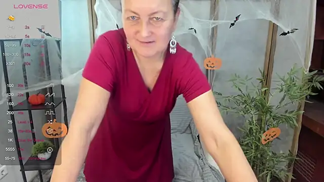 hottyannaa online show from October 31, 3:51 am