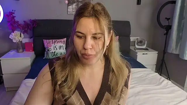 Passion-Blondy online show from May 11, 5:54 pm