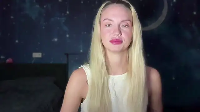 Snapshot of angelofanny chatting on October 20, 7:31 am angelofanny online show from October 20, 7:31 am