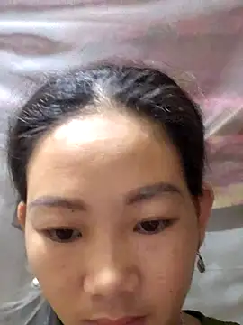 Snapshot of gio-thu chatting on June 18, 1:39 am gio-thu online show from June 18, 1:39 am