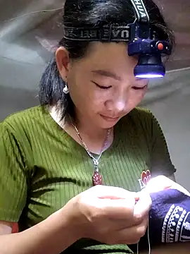 Snapshot of gio-thu chatting on June 29, 4:30 am gio-thu online show from June 29, 4:30 am