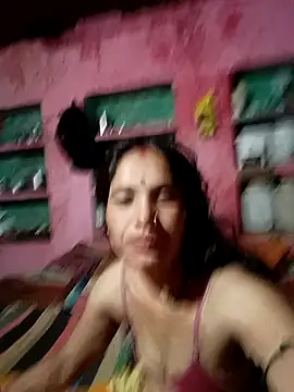 Snapshot of Cuty_tanya chatting on November 7, 8:20 pm Cuty tanya online show from November 7, 8:20 pm