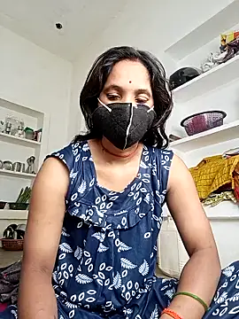 Snapshot of Cuty_tanya chatting on April 8, 6:52 pm Cuty tanya online show from April 8, 6:52 pm
