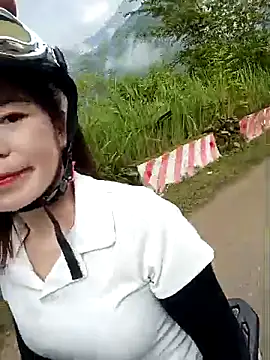 Snapshot of sipy- chatting on October 20, 1:17 am sipy- online show from October 20, 1:17 am