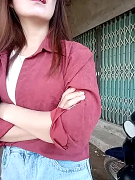 Snapshot of sipy- chatting on November 25, 12:21 am sipy- online show from November 25, 12:21 am