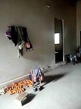 Snapshot of sipy- chatting on December 4, 4:00 am sipy- online show from December 4, 4:00 am