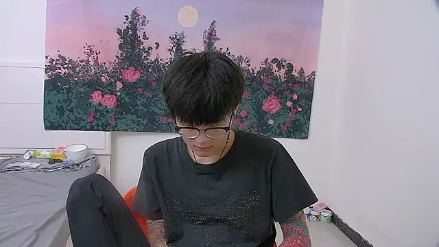 KK-cuteboy online show from April 29, 5:22 am