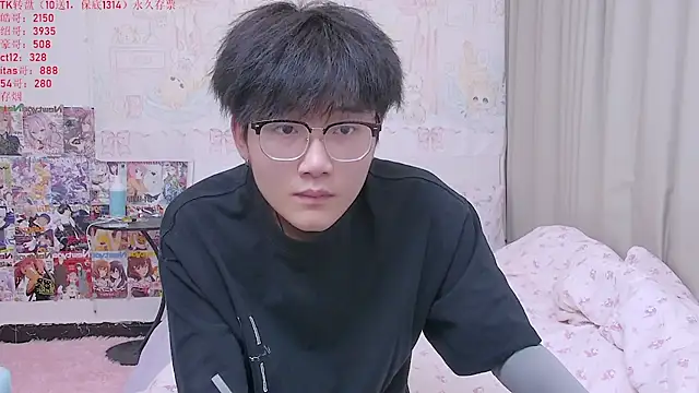 KK-cuteboy online show from May 6, 11:48 am