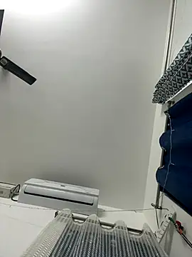 Snapshot of Miami_198 chatting on November 4, 6:07 pm Miami 198 online show from November 4, 6:07 pm