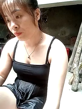 Snapshot of Alice_mu chatting on October 15, 12:55 am Alice mu online show from October 15, 12:55 am
