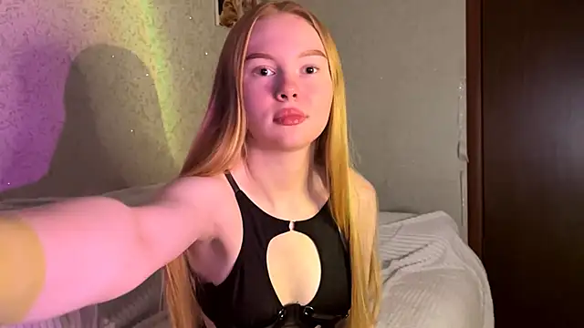 Snapshot of RaguelNicksons chatting on October 11, 8:18 pm RaguelNicksons online show from October 11, 8:18 pm