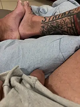 Snapshot of Sexy-feet78 chatting on October 8, 8:28 pm Sexy-feet78 online show from October 8, 8:28 pm