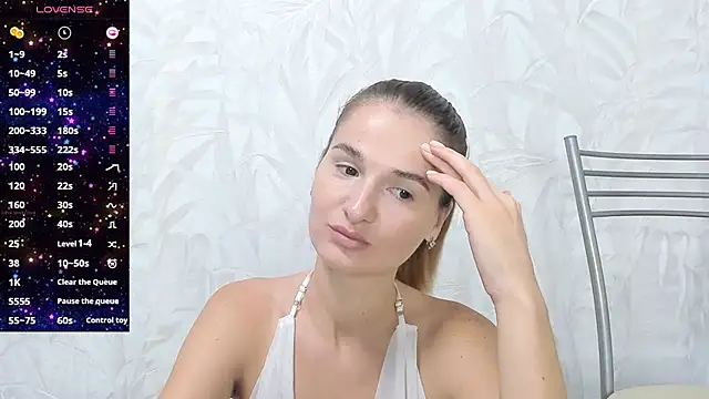 Snapshot of Chrissie_Ruby chatting on October 20, 2:45 am Chrissie Ruby online show from October 20, 2:45 am