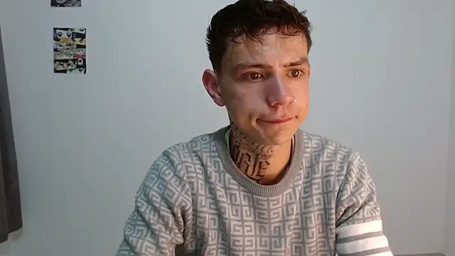 Snapshot of hot_teo_ chatting on December 18, 9:48 am hot teo online show from December 18, 9:48 am