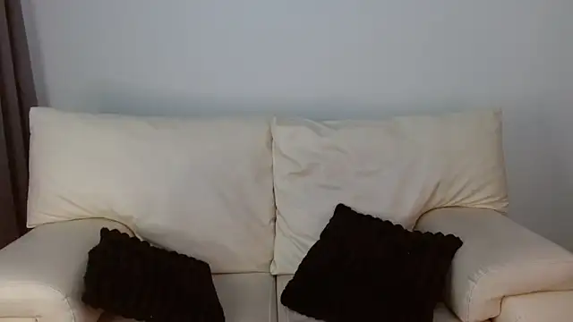 Snapshot of hot_teo_ chatting on January 7, 5:04 pm hot teo online show from January 7, 5:04 pm