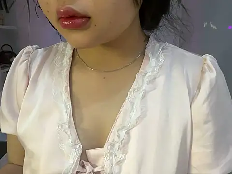 BeChinh Lee online show from May 24, 5:01 am