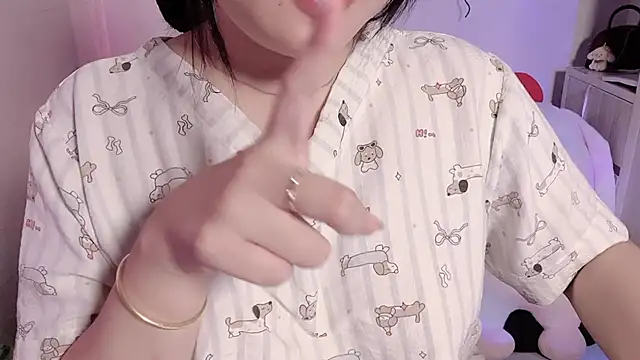 BeChinh Lee online show from June 12, 5:23 pm