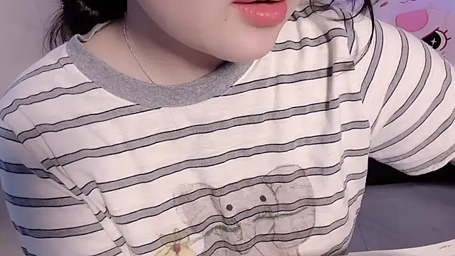 BeChinh Lee online show from June 13, 5:27 am