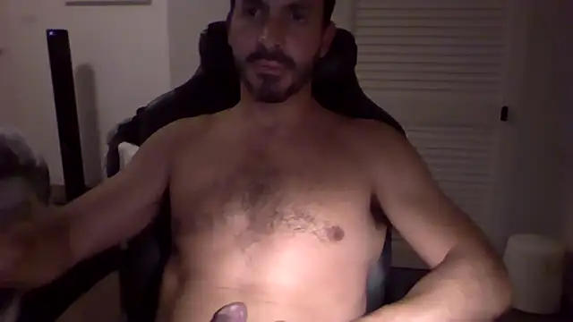 Snapshot of DrDreAu chatting on November 9, 1:42 pm DrDreAu online show from November 9, 1:42 pm