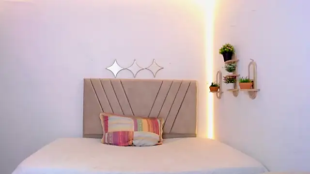 zara cute online show from May 1, 12:21 pm