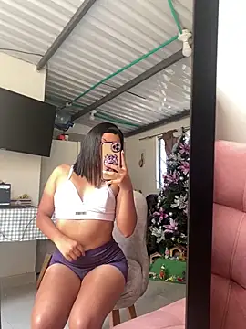 Snapshot of Tammy_Carterr_ chatting on December 16, 4:12 pm Tammy Carterr online show from December 16, 4:12 pm