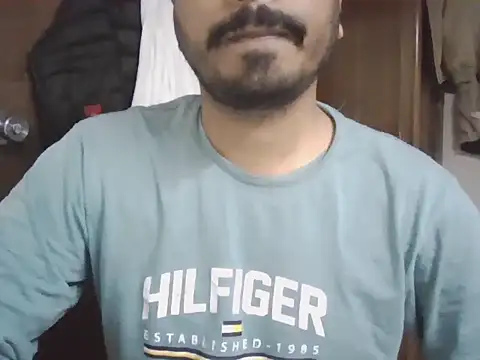 Snapshot of bengaliasif chatting on July 15, 9:47 am bengaliasif online show from July 15, 9:47 am