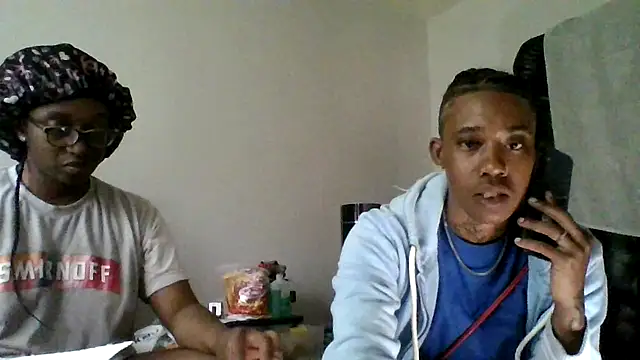 Snapshot of dezzidavill chatting on May 9, 2:44 pm dezzidavill online show from May 9, 2:44 pm