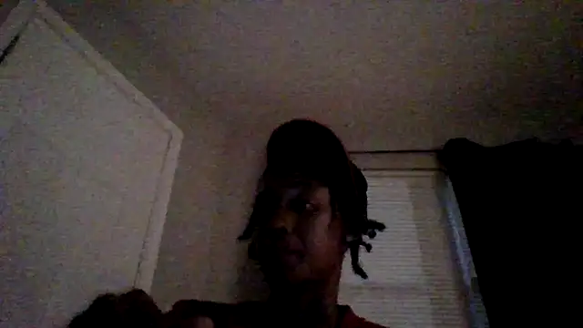 Snapshot of dezzidavill chatting on June 10, 1:39 am dezzidavill online show from June 10, 1:39 am
