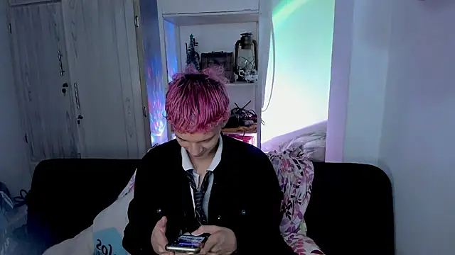 tylernova online show from December 23, 3:15 am