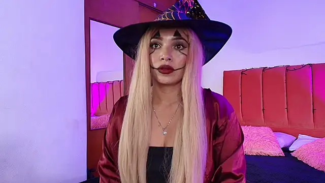 Snapshot of Kiaraa88 chatting on October 27, 7:18 pm Kiaraa88 online show from October 27, 7:18 pm