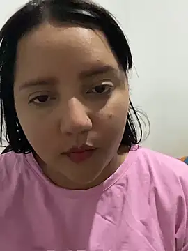 Snapshot of AlinaVega chatting on October 31, 2:07 pm AlinaVega online show from October 31, 2:07 pm