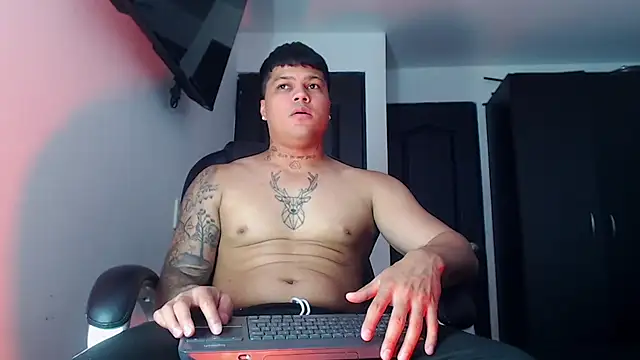 Boyhot 00 online show from October 13, 7:25 pm