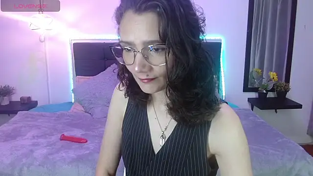 Snapshot of Dafne_xx_ chatting on October 17, 1:25 pm Dafne xx online show from October 17, 1:25 pm