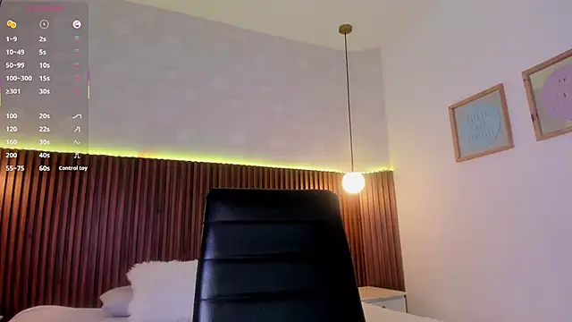 Foxy Kylie online show from December 18, 8:04 pm