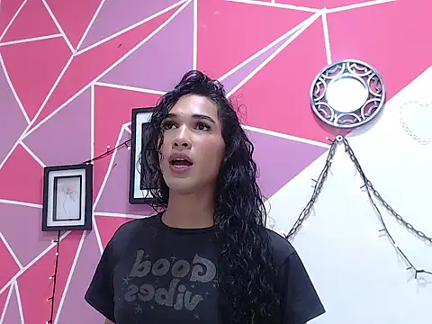 Tifany Adams online show from October 21, 8:53 pm