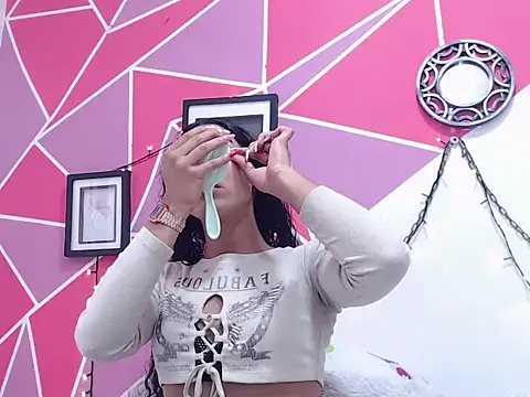 Tifany Adams online show from October 25, 8:14 pm