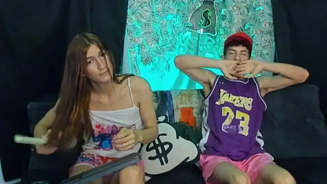 Pride couple online show from April 30, 12:33 pm